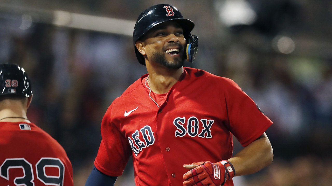 MLB Network - BREAKING: Xander Bogaerts is reportedly heading out West to  join the Padres on an 11-year deal.