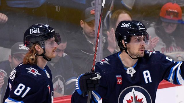 Winnipeg Jets down Florida Panthers on Mark Scheifele's OT goal - The Globe  and Mail