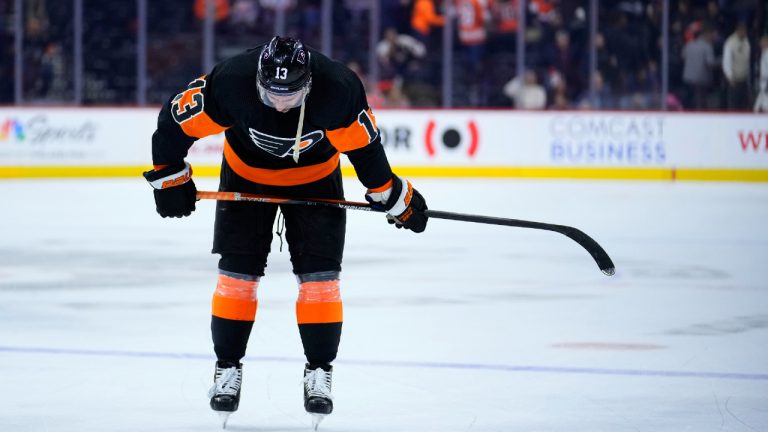 Philadelphia Flyers' Kevin Hayes skates off the ice after an NHL hockey game against the Washington Capitals, Wednesday, Dec. 7, 2022, in Philadelphia. (Matt Slocum/AP)