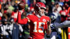 Chiefs dump Seahawks, stay tied with Bills for top record in AFC