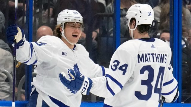 Leafs' power play erupts in win over Avalanche