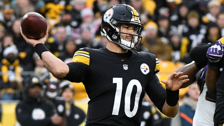 Pittsburgh Steelers quarterback Mitch Trubisky (10) throws a pass during the second half of an NFL football game against the Baltimore Ravens in Pittsburgh, Sunday, Dec. 11, 2022. (Don Wright/AP)