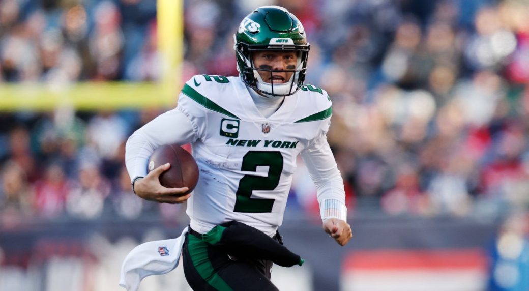 Mike White, not Zach Wilson, is the right quaterback for the Jets