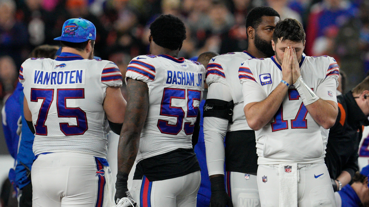 NFL exec explains decision to cancel Bills-Bengals game after 'traumatic'  Hamlin injury Monday night 