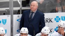 &#8216;It&#8217;s unbelievable&#8217;: Boudreau touched by support from Canucks fans as end nears