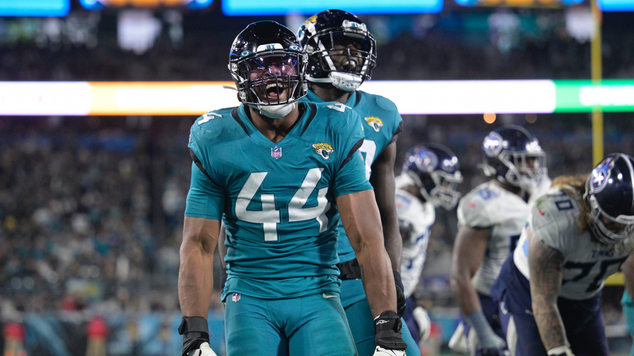 Jags return fumble for TD, beat Titans for AFC South title