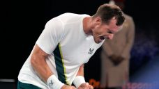 Andy Murray tops Matteo Berrettini in 5-set epic at Australian Open