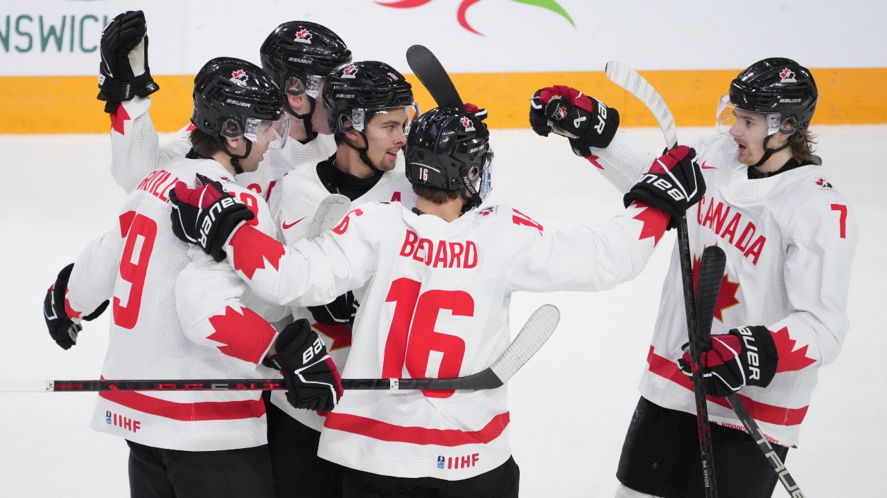 Team Canada to play for gold at IIHF World Championship - Team