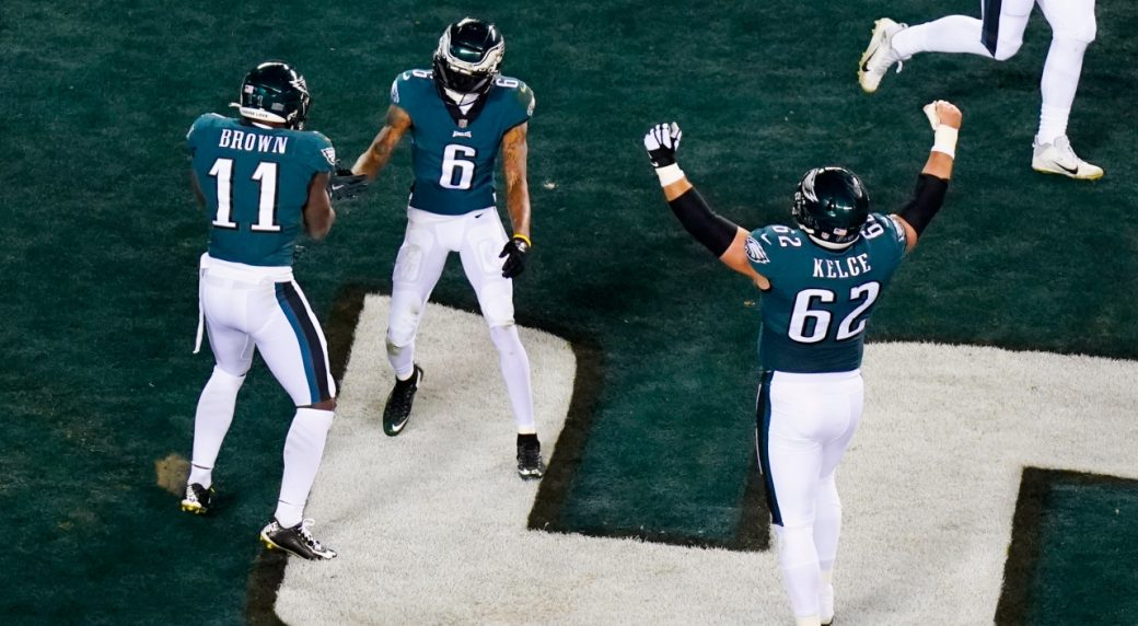 Eagles dismantle Giants to move on to NFC Championship Game