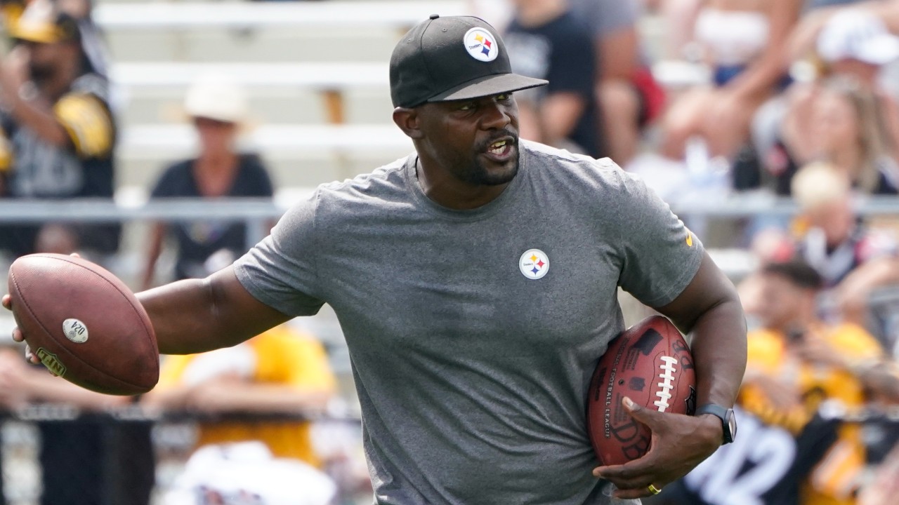 Browns request to interview Steelers defensive assistant Brian Flores