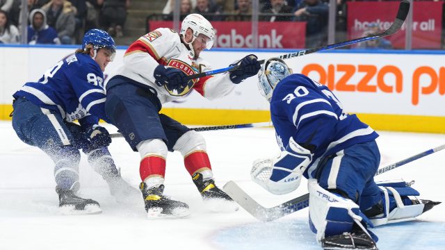 Matthews' late power-play goal gives Leafs win over Devils National News -  Bally Sports