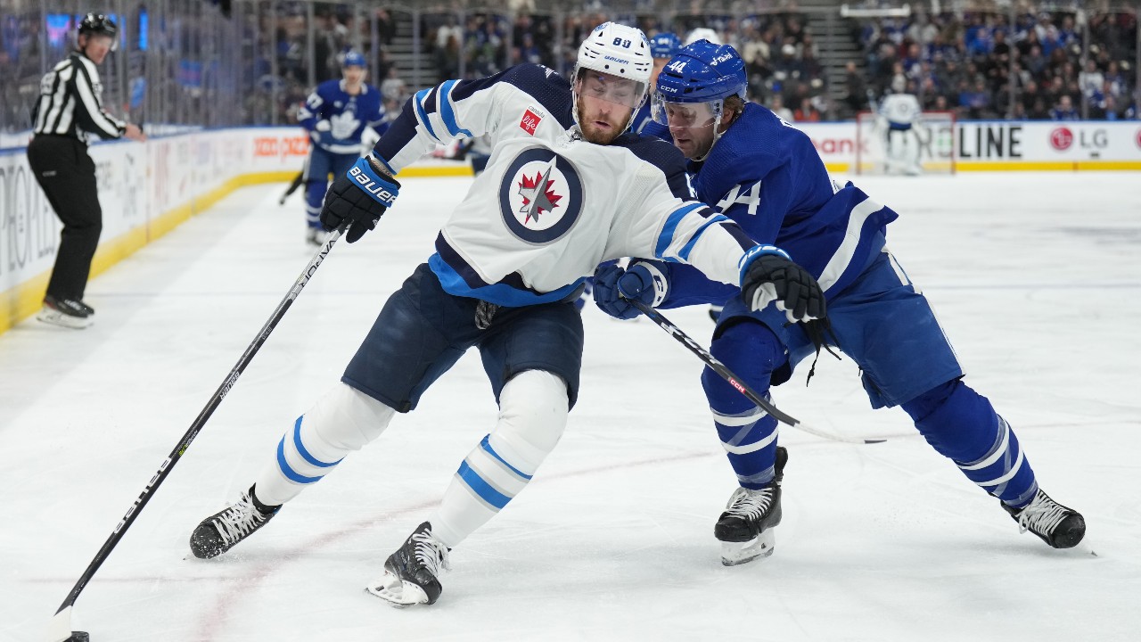 Despite improved effort, glaring miscues cost Jets in loss to Maple Leafs