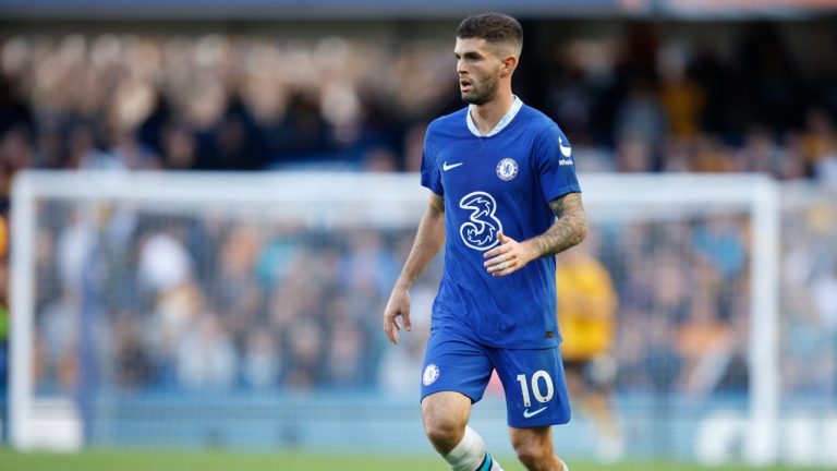 Chelsea's Christian Pulisic in action during the English Premier League soccer match between Chelsea and Wolverhampton Wanderers at the Stamford Bridge Stadium in London, Saturday, Oct. 8, 2022. (AP)