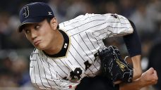 AP source: Japanese right-hander Fujinami agrees with A&#8217;s