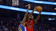 Raptors can&#8217;t find defensive answers as Warriors put on a basketball clinic