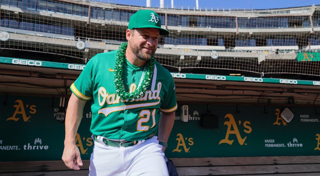 WATCH: A's catcher Stephen Vogt's children announce their dad's