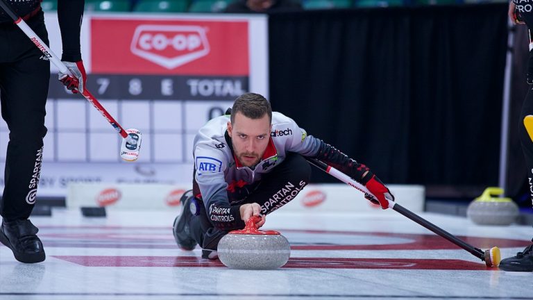 Brendan Bottcher throws a rock during the fourth draw of the Co-op Canadian Open on Tuesday, Jan. 10, 2023, in Camrose, Alta. (Anil Mungal/GSOC)