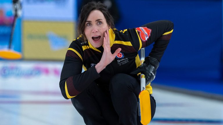 New Brunswick skip Andrea Kelly reacts to a shot as they play Northwest Territories in playoff action at the Scotties Tournament of Hearts at Fort William Gardens in Thunder Bay, Ont., Friday, Feb. 4, 2022. (Andrew Vaughan/CP)