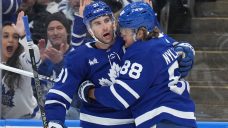 Tavares, Nylander&#8217;s dominant reunion breathes life into Maple Leafs&#8217; offence