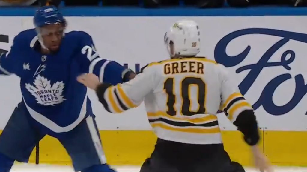 A. J. Greer sounds off on his fight with Wayne Simmonds - HockeyFeed