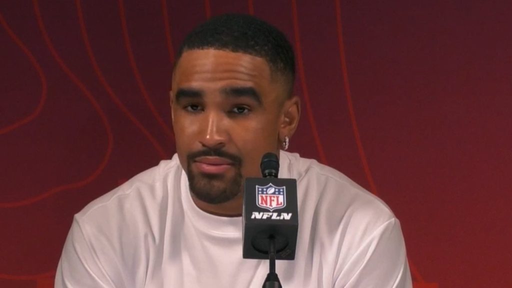 Jalen Hurts shares thoughtful message after Eagles lose Super Bowl 57 to  Chiefs: 'You either win or you learn'