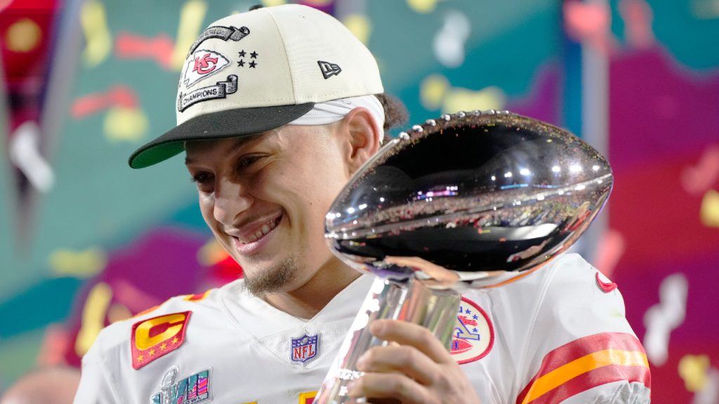 NFL Rumor Roundup: Potential contract boost for Patrick Mahomes, how George  Pickens fell to Steelers and more, NFL News, Rankings and Statistics