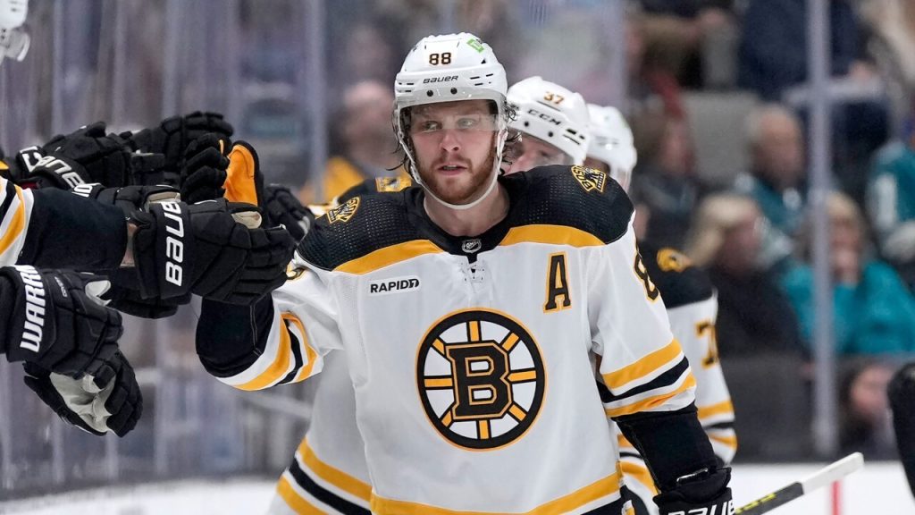 Red Sox legend responds to David Pastrnak comparison: 'Beautiful' 