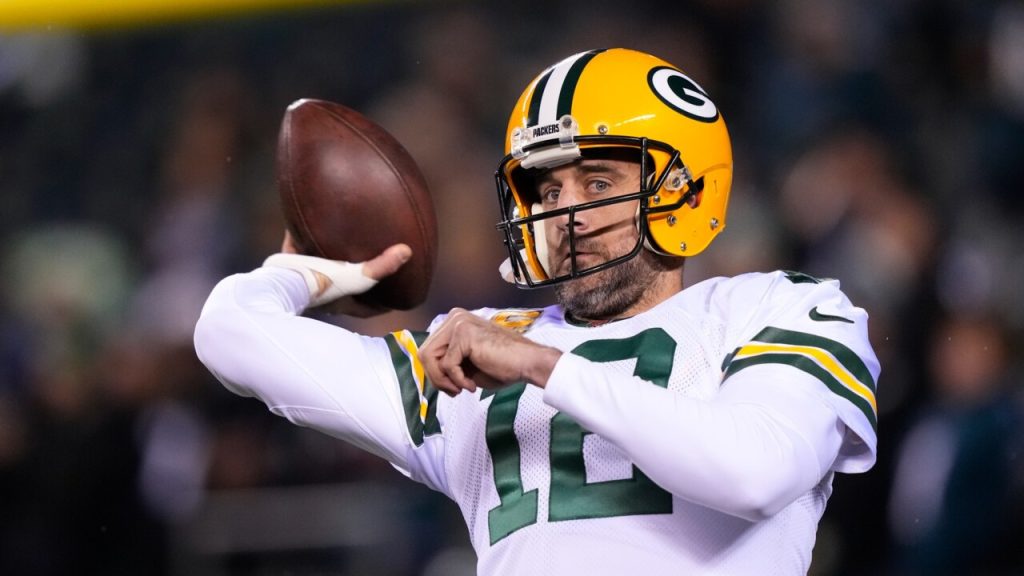 Packers' Aaron Rodgers gives props to Jets, praises Zach Wilson 