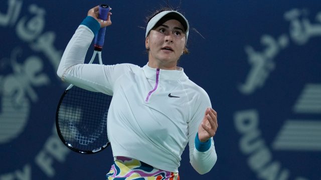 World No. 1 Swiatek makes quick work of Leylah Fernandez in Round 2 of Dubai  Open