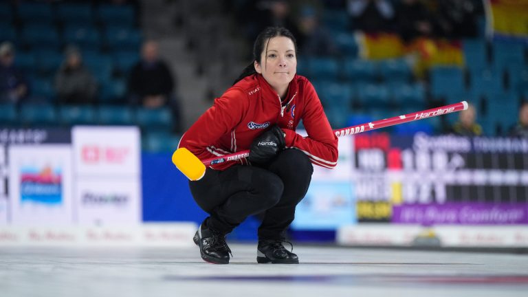 Team Canada skip Kerri Einarson watches her shot while playing Saskatchewan at the Scotties Tournament of Hearts, in Kamloops, B.C., on Tuesday, February 21, 2023. (Darryl Dyck/CP)