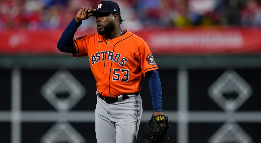 Astros, Red Jersey in Stretch