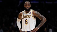 Lakers expect LeBron to return from foot injury at &#8216;some point this season&#8217;