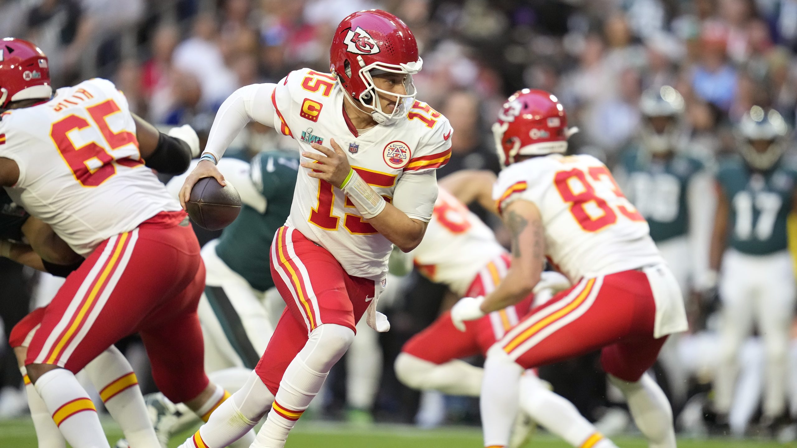 Kansas City Chiefs' fifth straight win preserves lead in jumbled AFC West  race