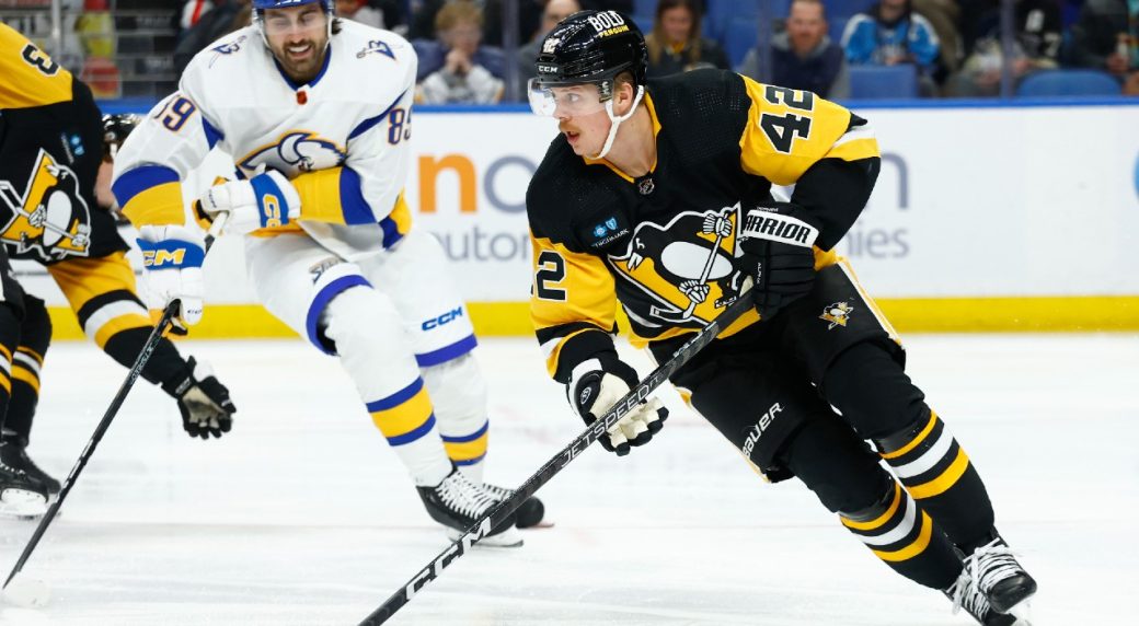 What Should the Penguins Do with Kasperi Kapanen?