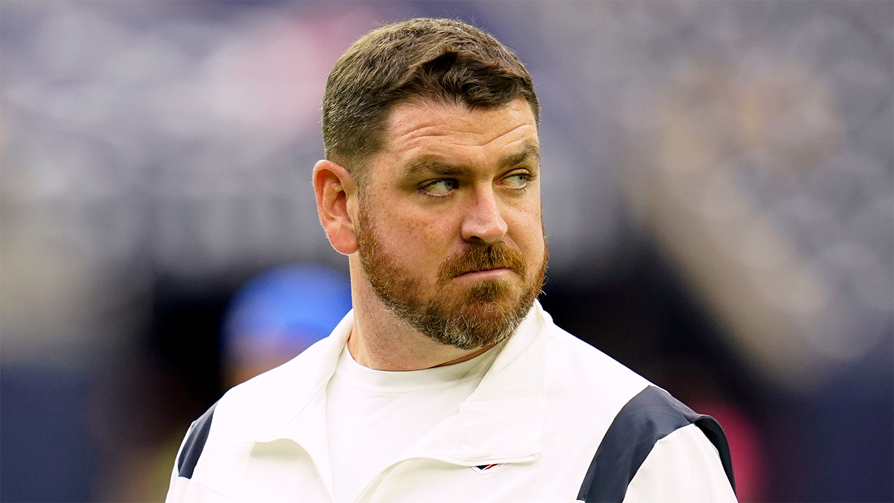 The Tennessee Titans have hired Mike Vrabel to be their head coach