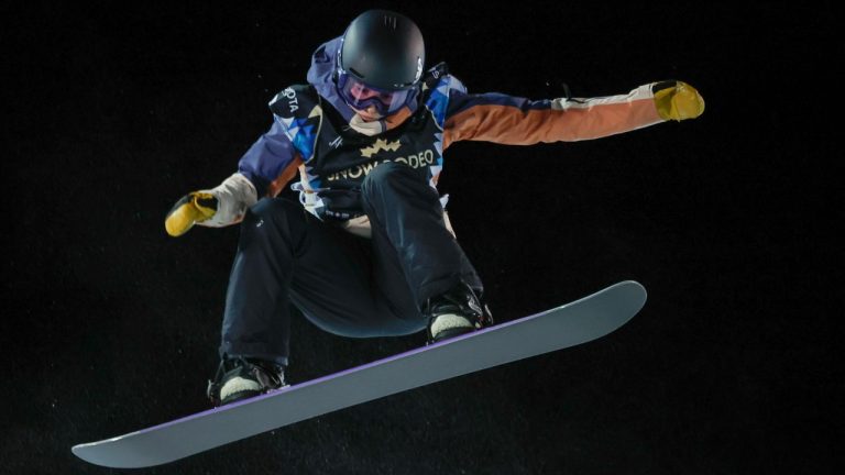 Elizabeth Hosking, of Canada, competes during the women's World Cup snowboard halfpipe event in Calgary, Alta., Friday, Feb. 10, 2023. (Jeff McIntosh/CP)