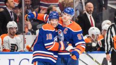 McDavid, Draisaitl share milestone moment as Oilers rally to beat Flyers