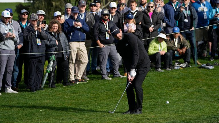 Aaron Rodgers follows his shot onto the 16th green of the Pebble Beach Golf Links during the third round of the AT&T Pebble Beach Pro-Am golf tournament in Pebble Beach, Calif., Sunday, Feb. 5, 2023. (Godofredo A. Vásquez/AP)