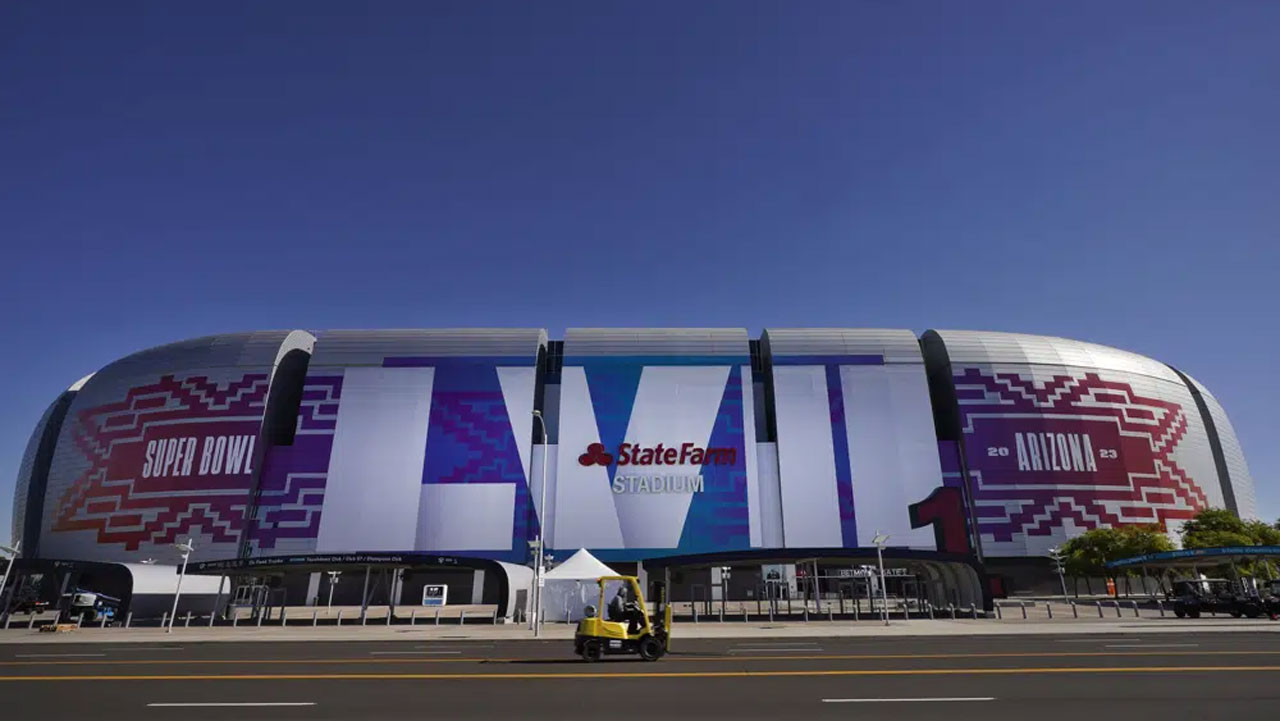 Super Bowl LVII: How the NFL prepared grass turf in the desert