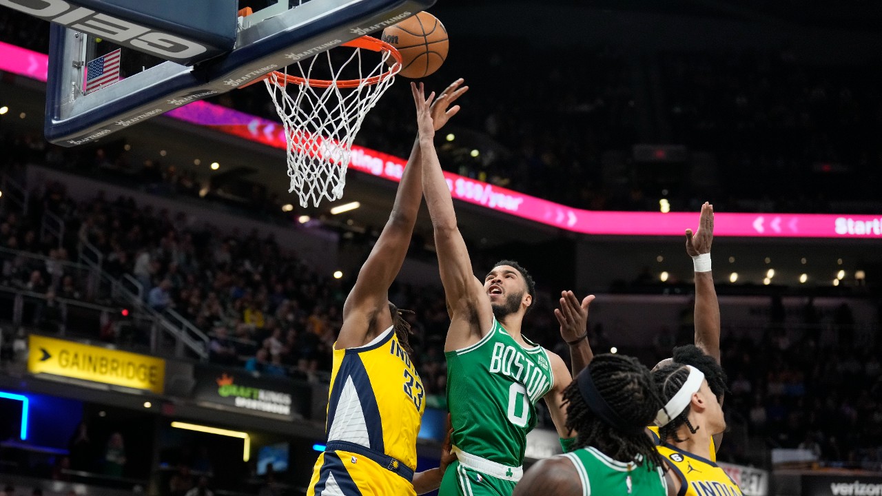 Desmond Bane with a buzzer beater vs the Boston Celtics