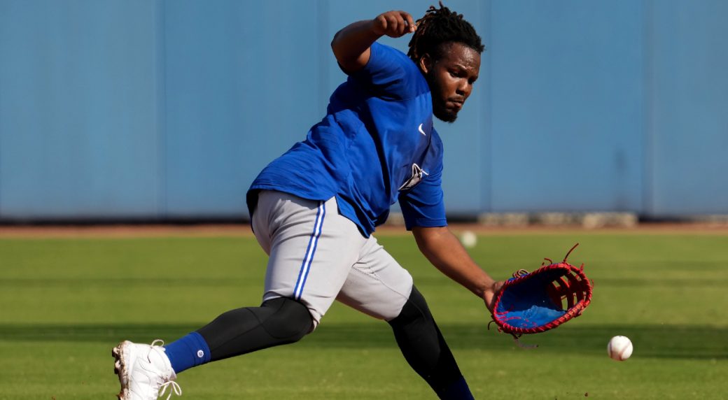 Bradsportsmedia - Vladimir Guerrero jr • Toronto Blue Jays [71/365] -  Rogers - Sportsnet - #bluejays #bluejaysbaseball #bluejaysfan #batter  #baseball #⚾️ #baseballlife⚾️ #yankees #pitcher #springtraining #ball  #letsgobluejays 