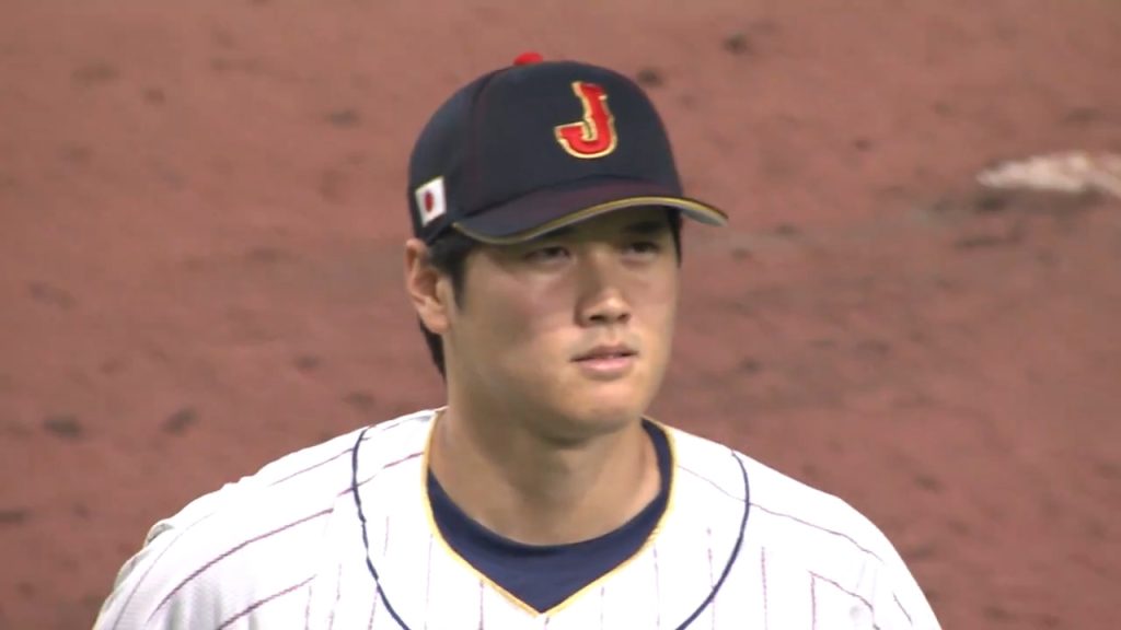 BASEBALL/ Cap Ohtani flung in air after WBC victory headed for