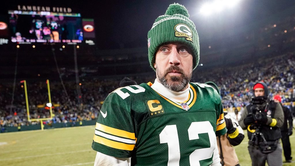 Playing with Aaron Rodgers still 'hasn't sunk in' for Jets teammates:  'That's a legend right there'