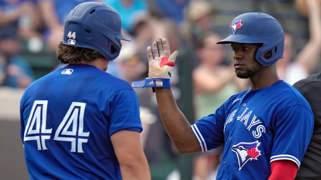 Gurriel Jr. on fostering success for himself, Blue Jays, and new teammate  Moreno