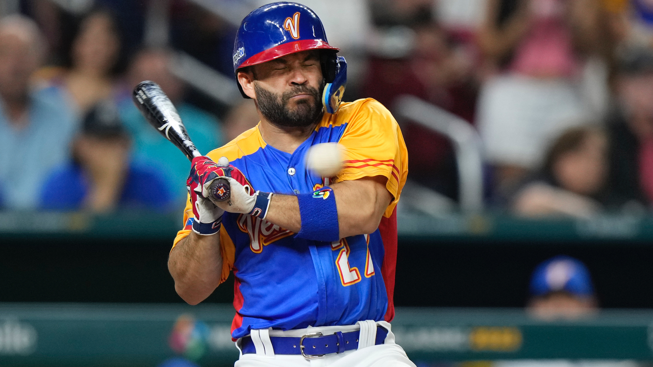 Watch: Jose Altuve exits WBC contest against US after being hit by pitch