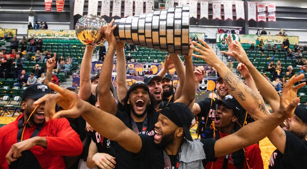 Carleton Ravens work double overtime to win U Sports men's basketball gold