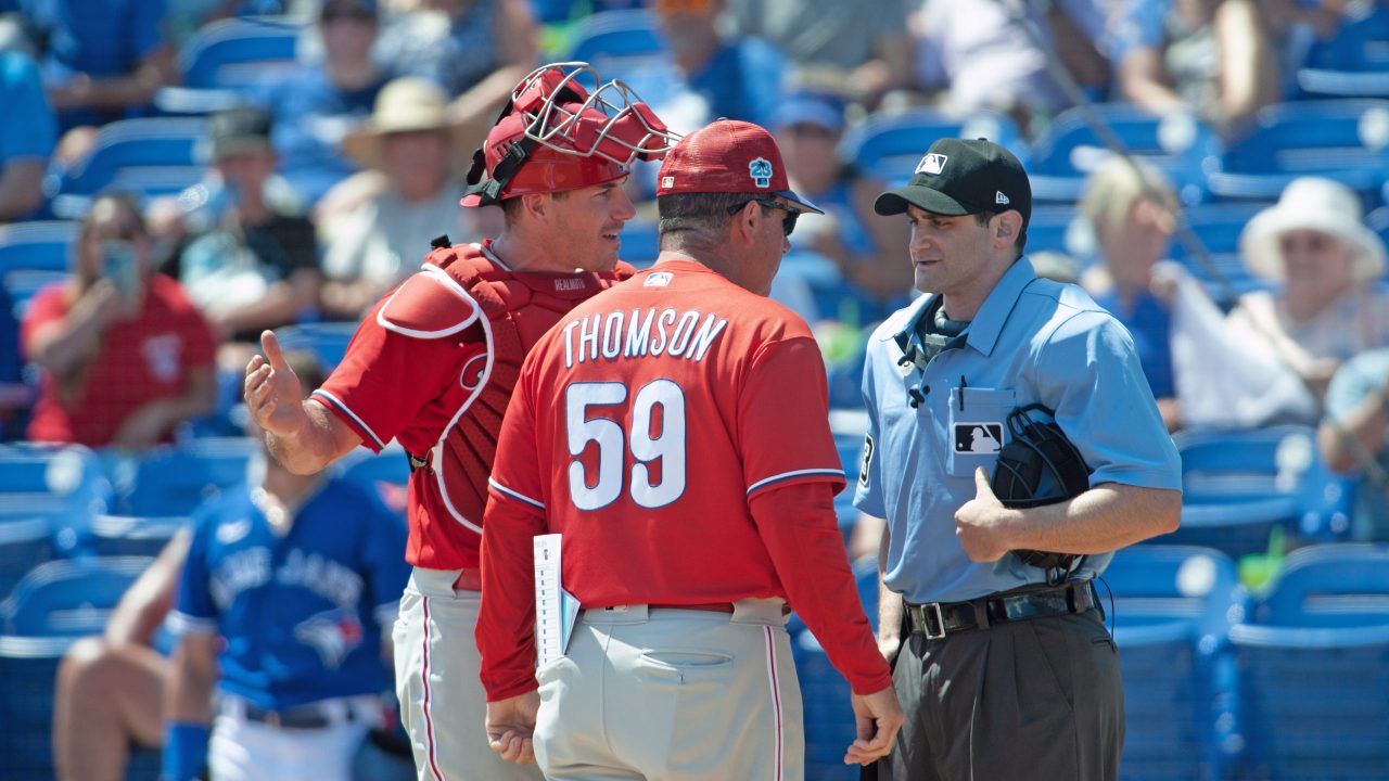 Phillies' Craig Kimbrel gets save after three pitch clock violations
