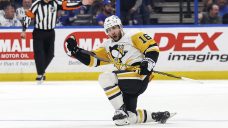 NHL Roundup: Jason Zucker notches second goal of game in OT as Penguins top Lightning