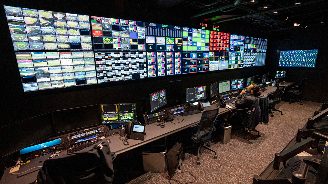 NFL studying NHL's centralized video replay system 