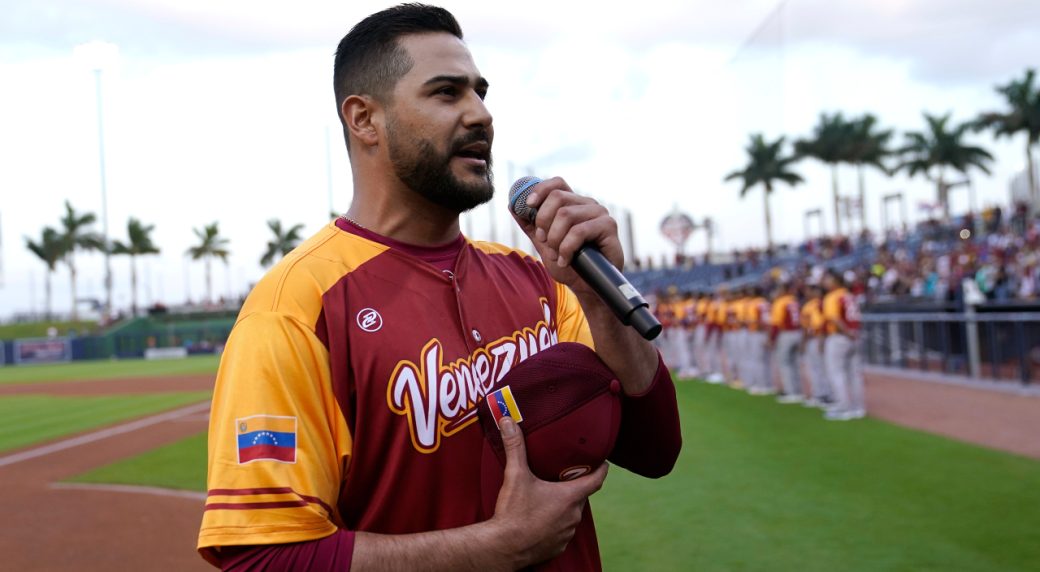 Astros' Jose Altuve gets real on playing for Team Venezuela in World  Baseball Classic